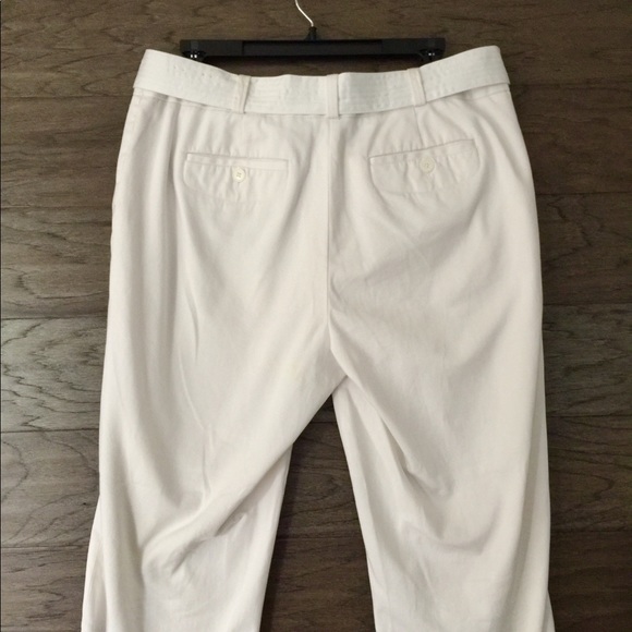 LIZ CLAIBORNE White Cropped Pants - Picture 3 of 3